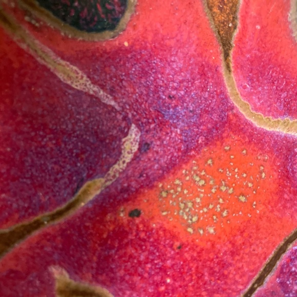 Handmade pottery bowl with handles - Picture 3 of 12